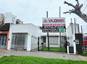 Casa · 150m² · 4 Ambientes · 1 Cochera · Casa 3 Ambientes