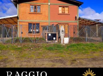 Casa · 125m² · 6 Ambientes · 2 Cocheras · Dos Dupex en Venta en Epuyén, Chubut (Fc - 250)