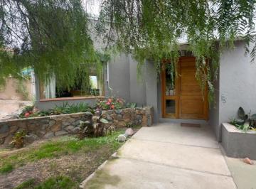 Casa · 265m² · 6 Ambientes · 2 Cocheras · Casa en Chacras de Coria