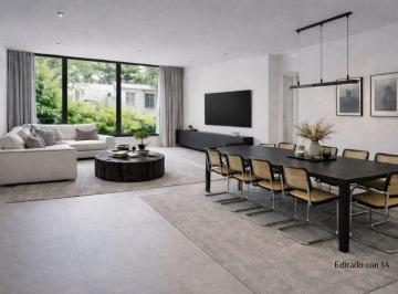 Casa · 216m² · 5 Ambientes · 2 Cocheras · Casa en Venta en Belgrano R Cochera - Piscina