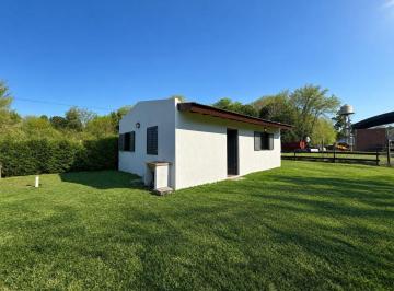 Casa de 3 ambientes, Exaltación de la Cruz · Casa en Alquiler Anual, Barrio Los Pinos, Exaltación de La Cruz.