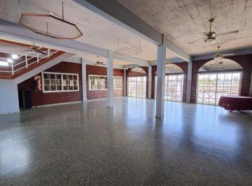 Local comercial · 410m² · Venta Locales + Salón de Eventos + Vivienda