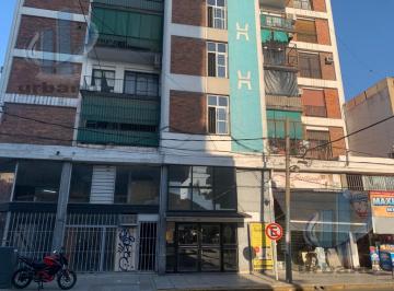 Departamento · 70m² · 3 Ambientes · Alquiler - Departamento 3 Amb. Apto Profesional - Ramos Mejia Centro