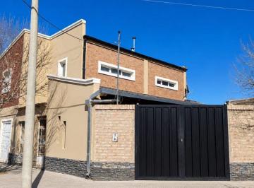 Casa de 6 ambientes, Cipolletti · Casa en Venta