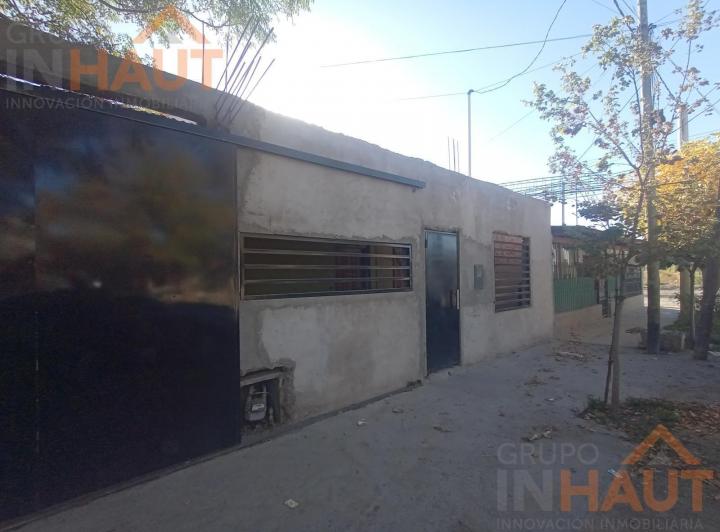Casa · 70m² · 5 Ambientes · 2 Cocheras