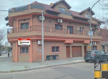 PH de 3 ambientes, Lanús · Tipo Casa con Garage en El Cenro de V. Alsina!