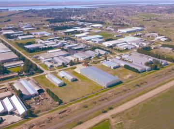 Bodega-Galpón · 5200m² · Galpón en Parque Industrial Alvear