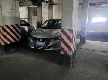 Garage · Cochera - Nueva Cordoba