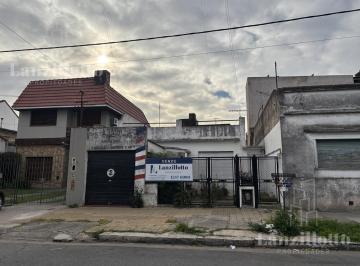 Casa · 229m² · 3 Ambientes · Casa a Reciclar en Lanús Este