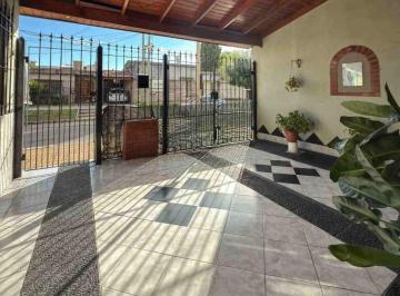 Casa · 78m² · 4 Ambientes · 1 Cochera · Venta Casa 4 Ambientes Villa Ballester