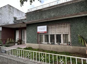 Casa · 110m² · 4 Ambientes · Casa 3 Amb Monoamb. Venta en Ramos Mejia, Gba Oeste