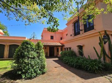 Casa · 392m² · 9 Ambientes · 2 Cocheras · Casa en Venta en La Horqueta