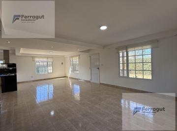 Casa · 172m² · 5 Ambientes · Casa en Plottier