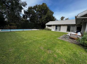Casa · 170m² · 5 Ambientes · 2 Cocheras · Casa Quinta en Alquiler en Newman, Benavidez, Tigre