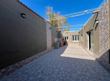 Casa de 8 ambientes, Las Cañas · Casa en Alquiler Cercania Calle Las Cañas