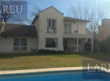 Casa · 4 Ambientes · Casa en El Barrio Privado Buen Retiro