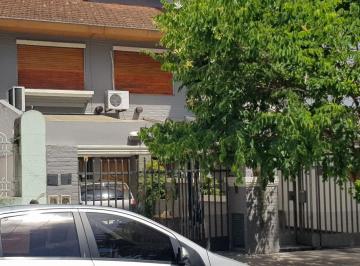 PH de 4 ambientes, Liniers · Excelente Duplex 4 Ambientes con Cochera y Patio con Parrilla Lote 4 X 22 m