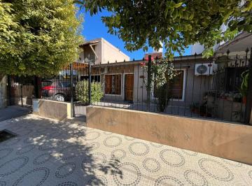 Casa · 150m² · 7 Ambientes · 1 Cochera · Venta Casa 3 Dorm + Casa 2 Dorm en Pqe. Liceo 1ra