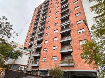 Departamento de 3 ambientes, Monserrat · Excelente 3 Amb. y 2 Baños con Amenities y Apto Profesional.