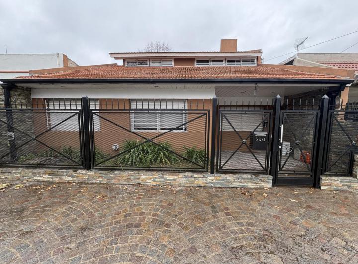 Casa · 145m² · 4 Ambientes