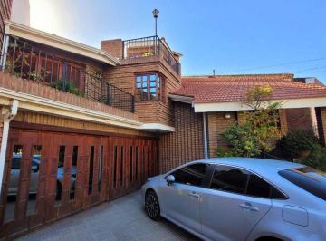 Casa · 366m² · 8 Ambientes · 3 Cocheras · Venta Casa 4 Dorm 5 Niveles en Maipu 2da Cordoba