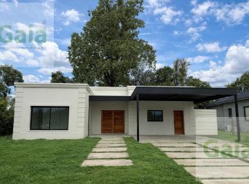 Casa · 800m² · 4 Ambientes · 2 Cocheras · Casa en Venta en Jardines de San Lorenzo M9 L6