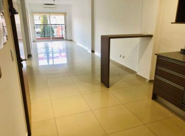 Departamento · 56m² · 2 Ambientes · Alquiler Dpto. 2 Amb. con Balcón en Parq. Chacabuc