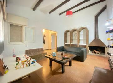 Casa · 150m² · 4 Ambientes · 1 Cochera · Casa en La Florida