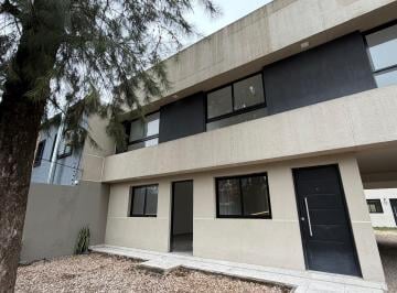 Casa de 3 ambientes, Hurlingham · Casa Dúplex en Venta 3 Ambientes en Villa Tesei, Apto Crédito Hipotecario