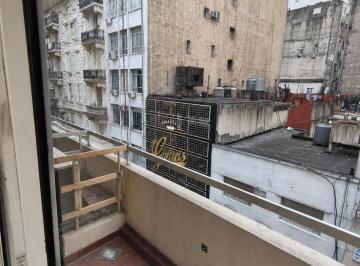 Departamento · 30m² · 1 Dormitorio · Alquiler de Departamento Amoblado con Balcón Al Frente