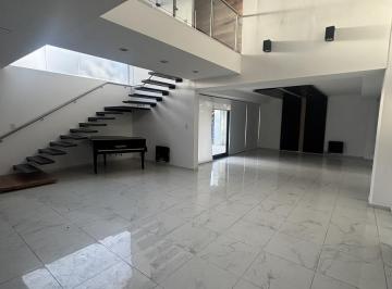 Casa · 360m² · 7 Ambientes · 2 Cocheras · Alquila Casa 3 Dorm. - B° Jireh Dorf