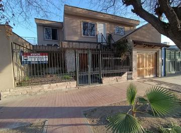 Casa · 200m² · 7 Ambientes · 1 Cochera · Vende Casa y Departamento B° Cirsubdoz Las Heras