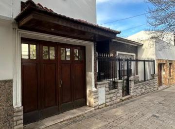 Casa · 180m² · 4 Ambientes · Casa 4 Amb | 2 Dorm Cochera | 200 m² Terreno | La Plata Centro