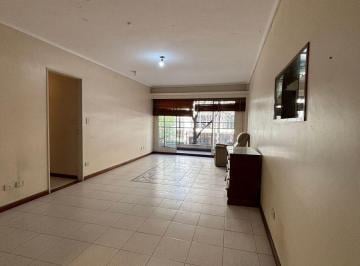 Departamento de 4 ambientes, Colegiales · Departamento en Venta Para Reciclar en Belgrano – 3 Dorm., Balcón y Patio