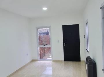 Departamento · 90m² · 3 Ambientes · Dúplex en Venta - 2 Dorm. 2 Baños - City Bell