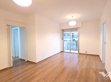 Departamento · 65m² · 4 Ambientes · 1 Cochera · En Alquiler Depto 4 Amb. con Balcon - V. Martelli - B. Parque