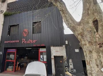 Local comercial · 240m² · 2 Ambientes · 2 Cocheras · Alquiler de Local Comercial con Galpón en Chacarita