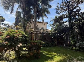 Quinta vacacional · 226m² · 4 Ambientes · 1 Cochera · Casa Quinta en Venta en Luis Guillón, Esteban Echeverría, G. B. a. Zona Sur
