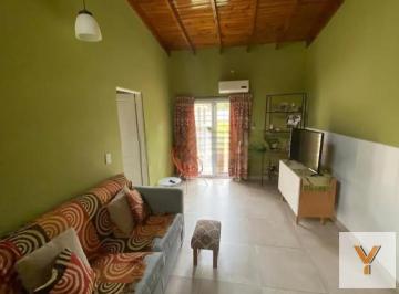 Casa · 150m² · 5 Ambientes · 2 Cocheras · Casa en Venta - 4 Dorm. 2 Baños - Cocheras - 372 m² - Campana