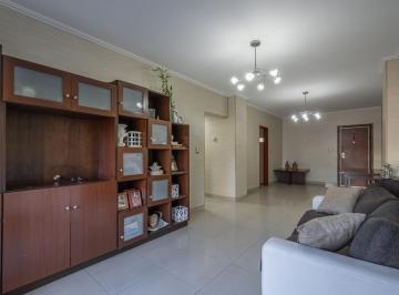Departamento · 84m² · 4 Ambientes · 1 Cochera · Departamento 4 Ambientes en Venta| Balcón Al Frente y Cochera Cubierta en Wilde Centro