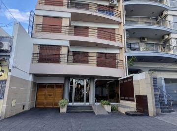 Departamento · 84m² · 4 Ambientes · 1 Cochera · Departamento 4 Ambientes en Venta| Balcón Al Frente y Cochera Cubierta en Wilde Centro