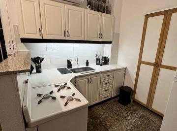 Casa · 56m² · 2 Ambientes · Casa en Alquiler Temporario - 1 Dormitorio 1 Baño - Mar de Ajó
