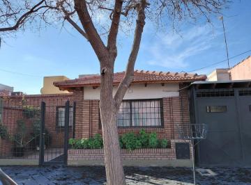 Casa de 4 ambientes, Guaymallén · Casa en Alquiler Barrio Semi Privado Solares de Urquiza