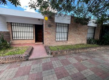 Casa · 68m² · 2 Dormitorios · Casa en Los Platanos