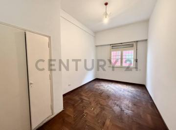 Departamento · 28m² · 1 Ambiente · En Venta - Monoambiente a Refaccionar Floresta