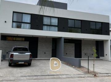Casa · 180m² · 5 Ambientes · 2 Cocheras · Venta Duplex Chacra del Norte II