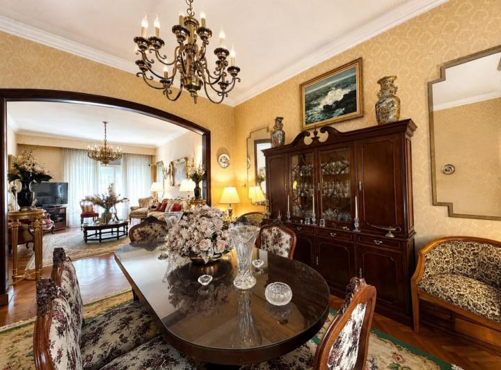 PH · 279m² · 6 Ambientes · 1 Cochera