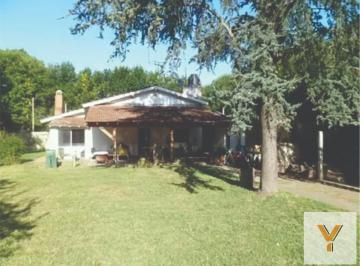 Casa · 150m² · 5 Ambientes · 1 Cochera · Casa Quinta en Venta - 3 Dorm. 1 Baño - Cochera - 1.020 m² - Glew, Almirante Brown