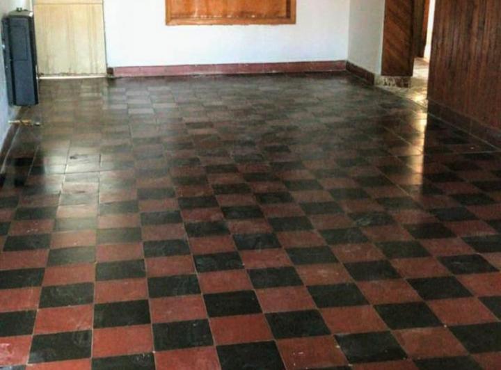 Casa · 180m² · 7 Ambientes · 1 Cochera