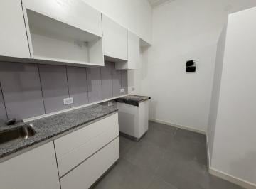 Casa · 72m² · 2 Ambientes · Casa de Pasillo 1 Dormitorio con Patio